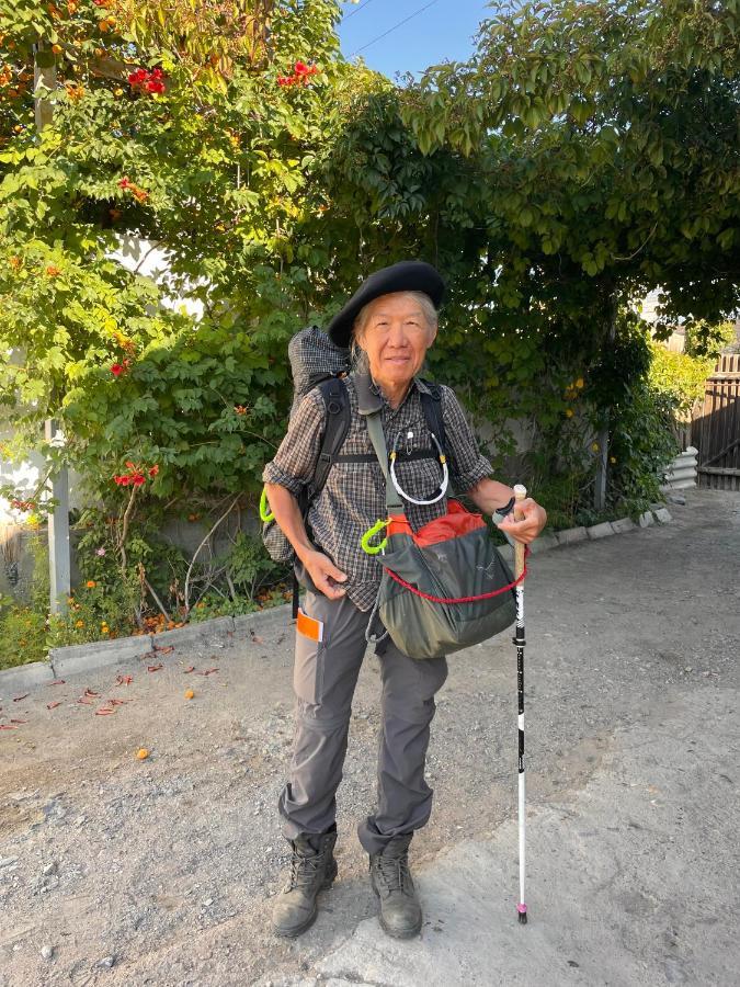Gulnara Guest House Balykchy ภายนอก รูปภาพ