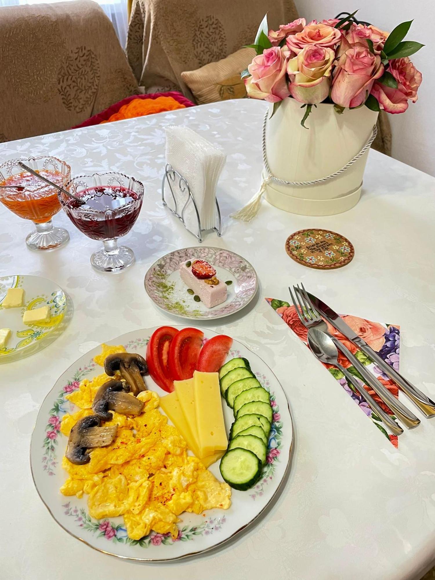 Gulnara Guest House Balykchy ภายนอก รูปภาพ